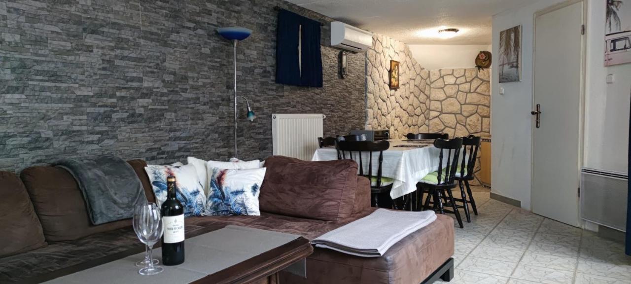 La Villa - Beach House & Rooms Crikvenica Buitenkant foto